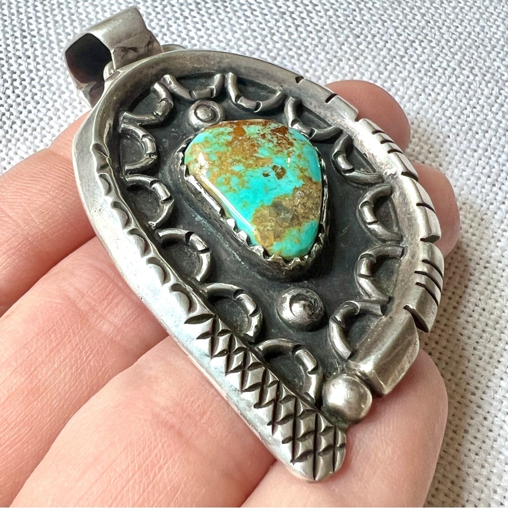 Vintage NATIVE Large Turquoise Sterling Silver Southwestern Abstract Pendant - Picture 6 of 7